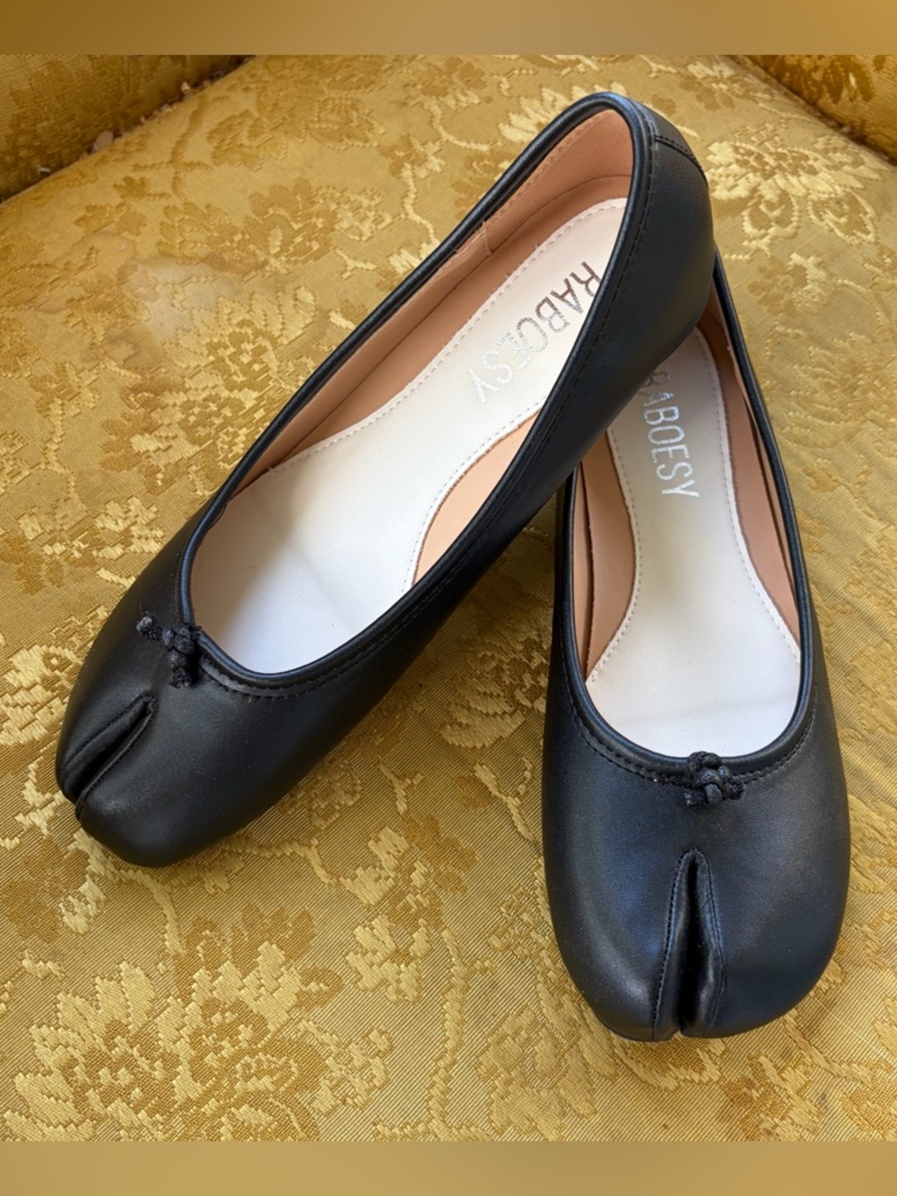 NWOT Raboesy Black Faux Leather Ballet Flats Tabis
